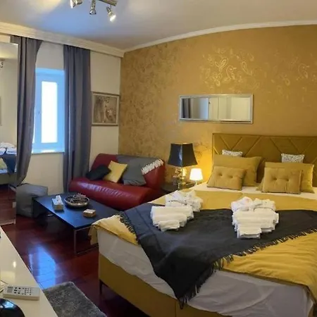 Apartamento With Wifi - 24505 Poreč